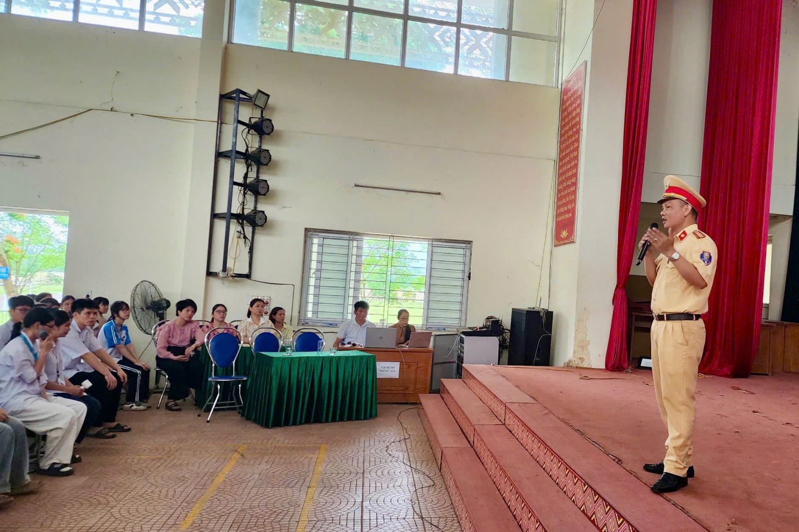 Bắt giữ đối tượng
